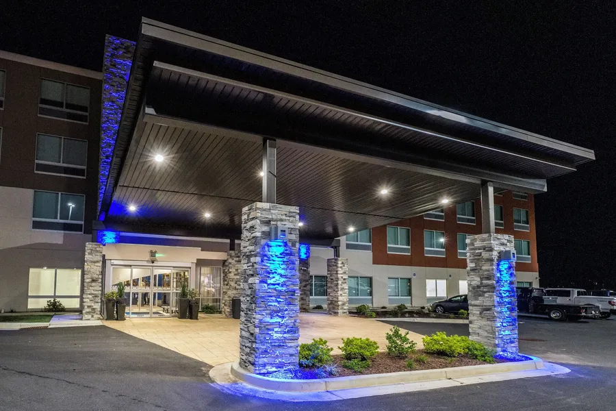 Holiday Inn Express & Suites Commerce by IHG hotel detail image 2