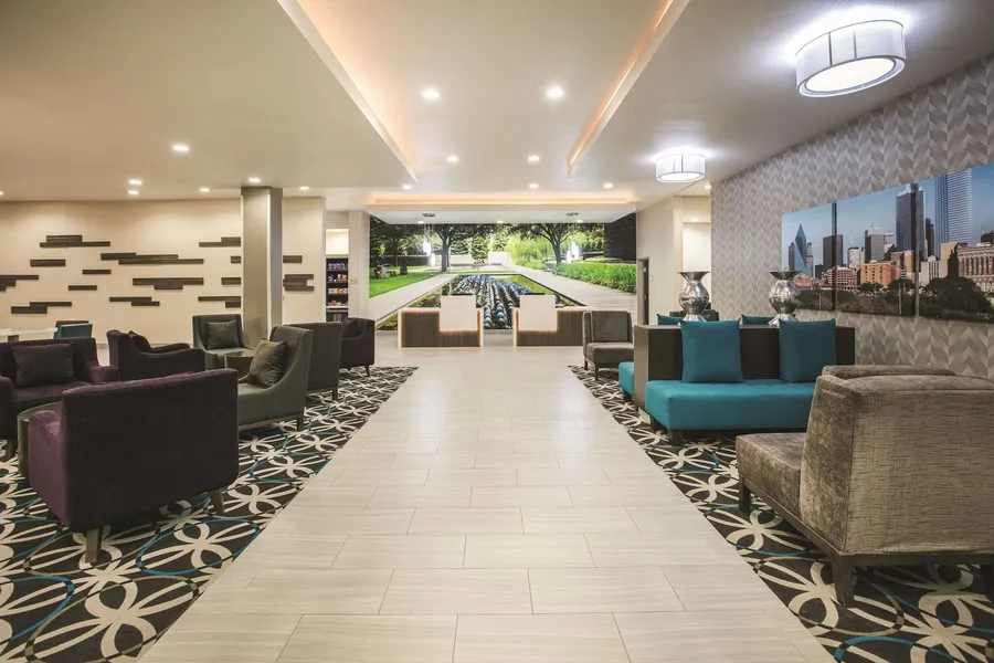 La Quinta Inn & Suites by Wyndham Dallas - Richardson hotel detail image 2