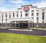 Hampton Inn & Suites at Wisconsin Dells Lake Delton hotel detail image 3