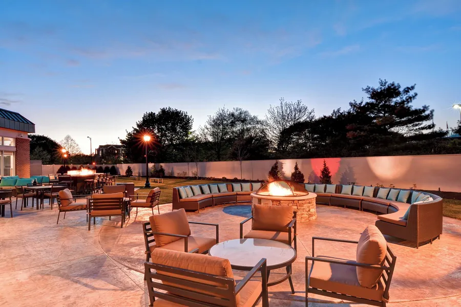 Courtyard by Marriott Long Island Islip/Courthouse Complex hotel detail image 2