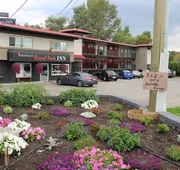 Okanagan Royal Park Inn by Elevate Rooms hotel detail image 3