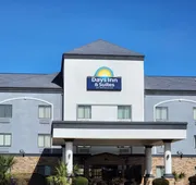 Days Inn & Suites by Wyndham Houston / West Energy Corridor hotel detail image 3