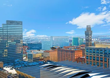 Holiday Inn Baltimore - Inner Harbor hotel thumbnail 2