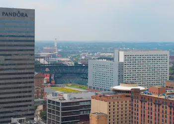 Holiday Inn Baltimore - Inner Harbor hotel thumbnail 3