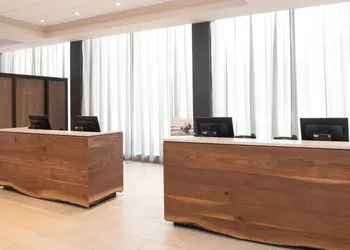Holiday Inn Baltimore - Inner Harbor hotel thumbnail 4