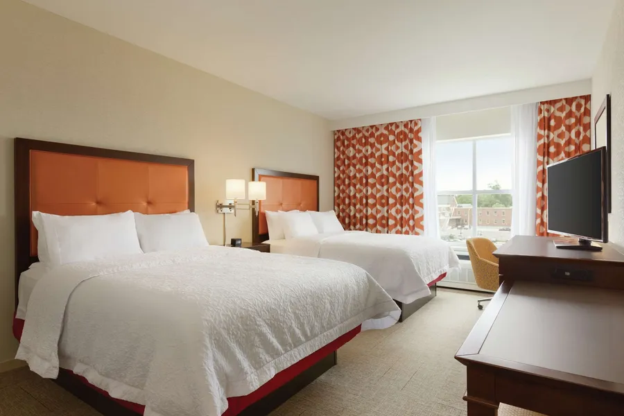 Hampton Inn St. Albans hotel detail image 6