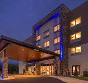 Holiday Inn Express & Suites Farmville by IHG hotel detail image 3