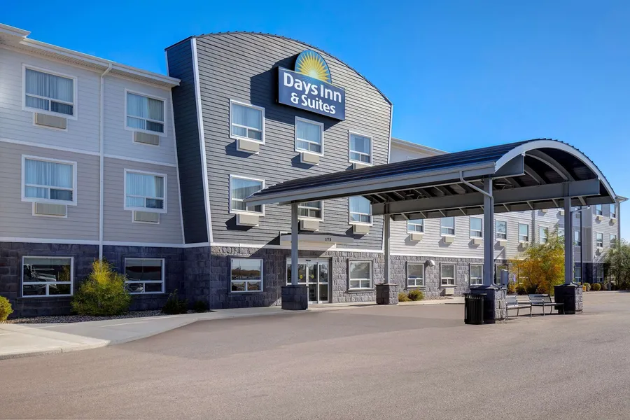 Days Inn & Suites by Wyndham Warman hotel detail image 2