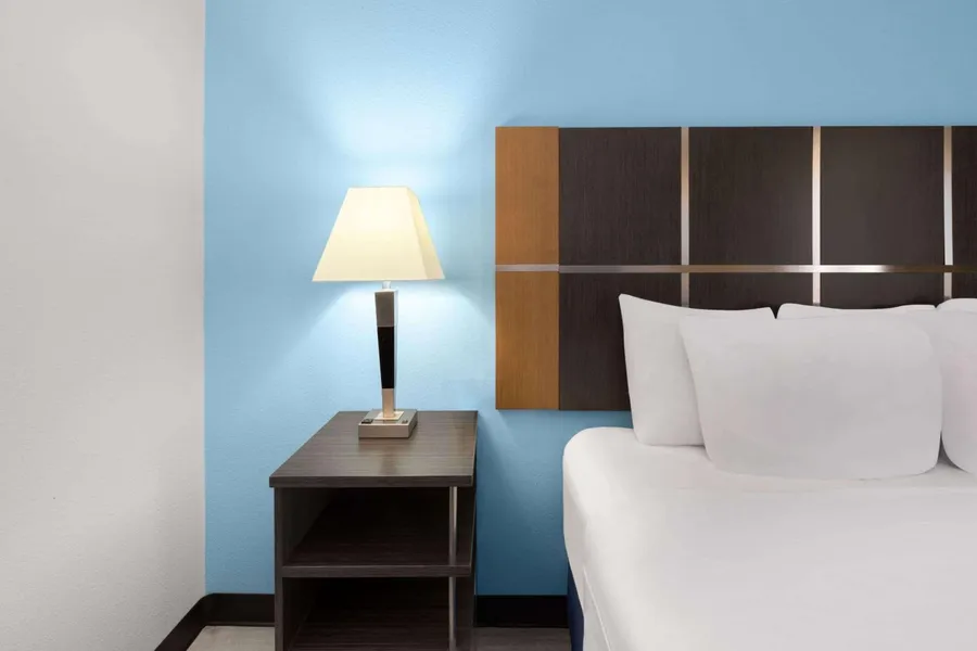 Days Inn & Suites by Wyndham Lubbock Medical Center hotel detail image 2