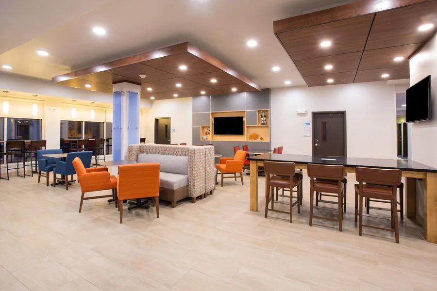 Holiday Inn Express & Suites Rapid City - Rushmore South by IHG hotel detail image 6