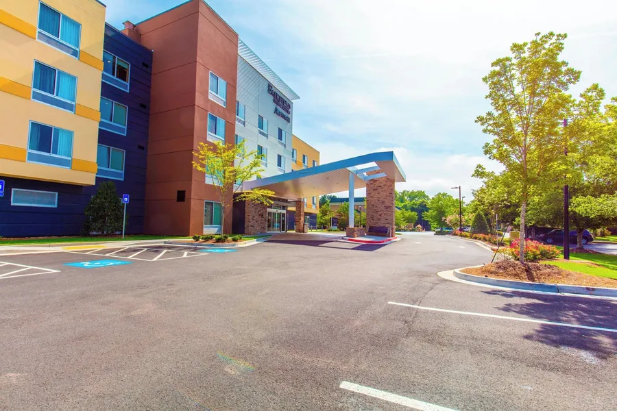 Fairfield Inn & Suites by Marriott Atlanta Woodstock hotel detail image 2