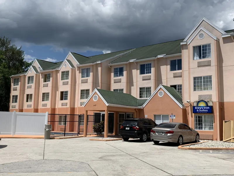 Days Inn & Suites by Wyndham Tampa/Raymond James Stadium hotel detail image 2