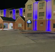 Days Inn & Suites by Wyndham Tampa/Raymond James Stadium hotel detail image 3