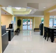 Days Inn & Suites by Wyndham Tampa/Raymond James Stadium hotel detail image 7