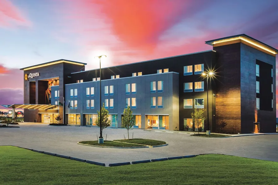 La Quinta Inn & Suites by Wyndham Wichita Northeast hotel detail image 2