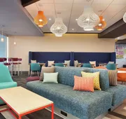 Tru By Hilton Lake Charles hotel detail image 3