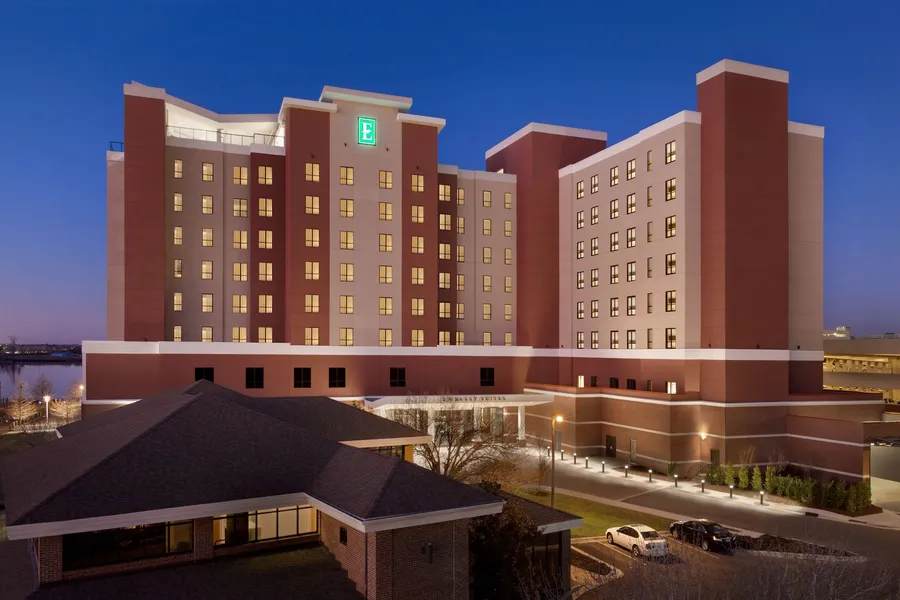 Embassy Suites by Hilton Wilmington Riverfront hotel detail image 2