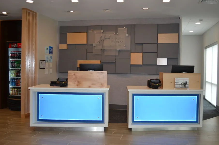 Holiday Inn Express & Suites Charlotte NE - University Area by IHG hotel detail image 6