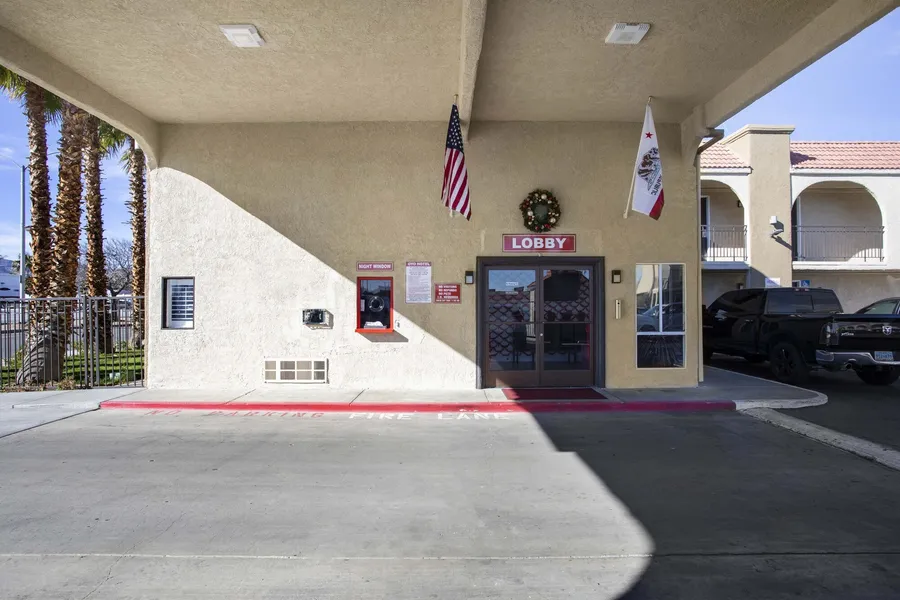 OYO Hotel Palmdale - Antelope Valley hotel detail image 6