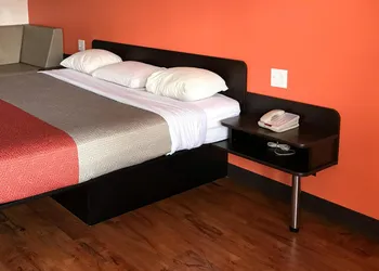 Motel 6-Bremen GA hotel thumbnail 7