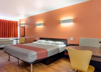 Motel 6-Bremen GA hotel thumbnail 8