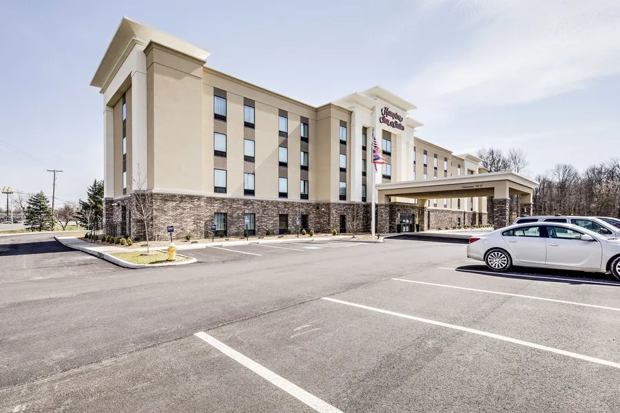 Hampton Inn & Suites Ashland hotel detail image 2