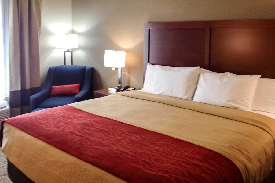 Comfort Inn & Suites Augusta hotel detail image 6