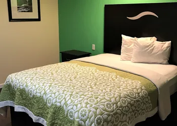 Budget Inn hotel thumbnail 4