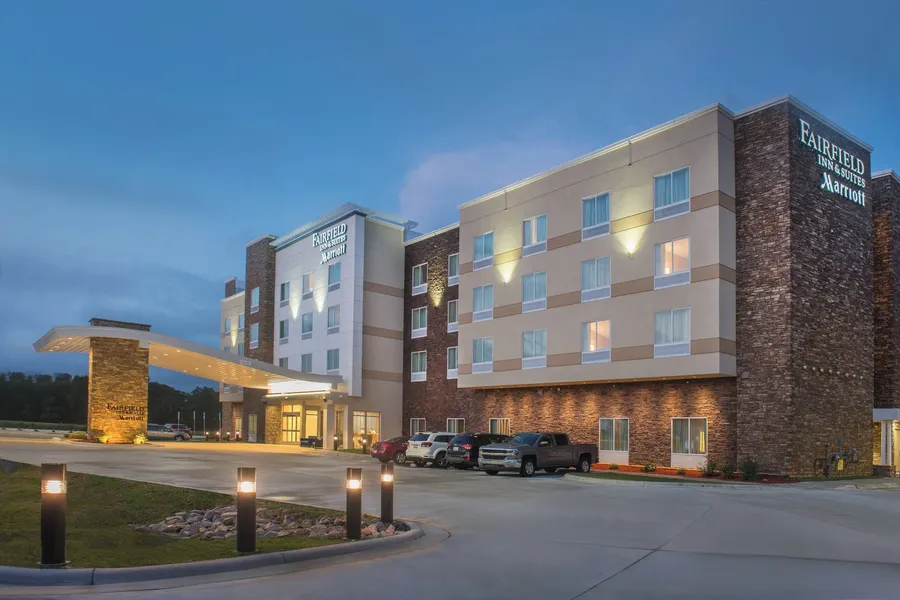 Fairfield Inn and Suites by Marriott Washington hotel detail image 2