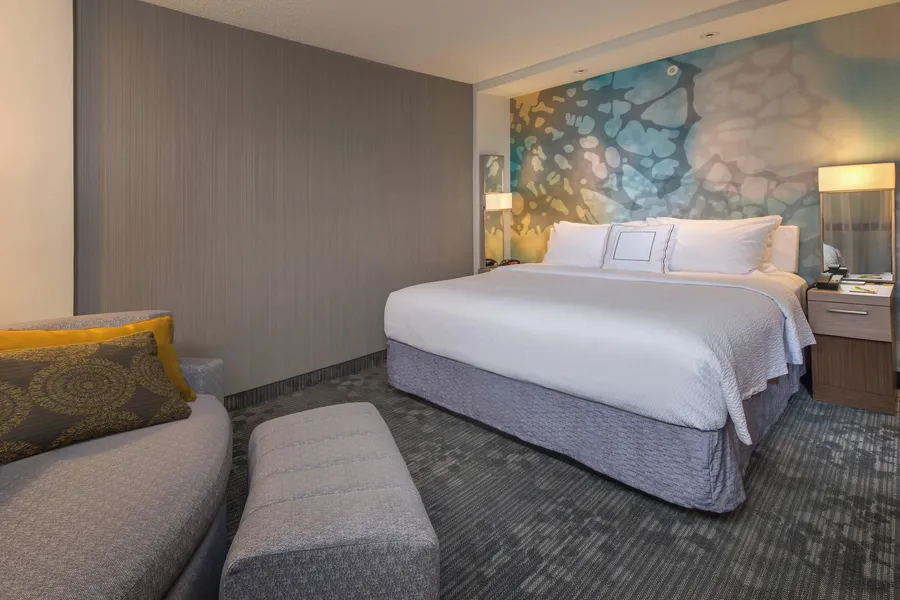 Courtyard by Marriott Cleveland Elyria hotel detail image 6