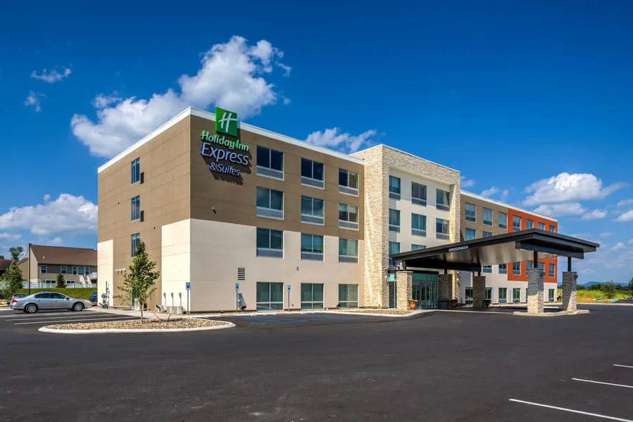 Holiday Inn Express & Suites Reedsville - State Coll Area by IHG hotel detail image 2