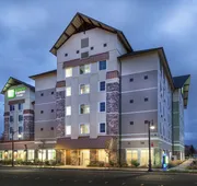 Holiday Inn Express & Suites Seattle South - Tukwila by IHG hotel detail image 3