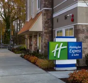 Holiday Inn Express & Suites Seattle South - Tukwila by IHG hotel detail image 4