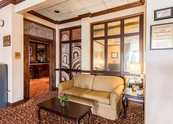 Suburban Extended Stay Hotel Fairmont hotel thumbnail 6