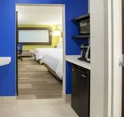 Holiday Inn Express & Suites Atlanta N - Woodstock by IHG hotel detail image 7
