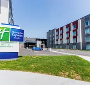 Holiday Inn Express & Suites Trois Rivieres Ouest by IHG hotel detail image 5