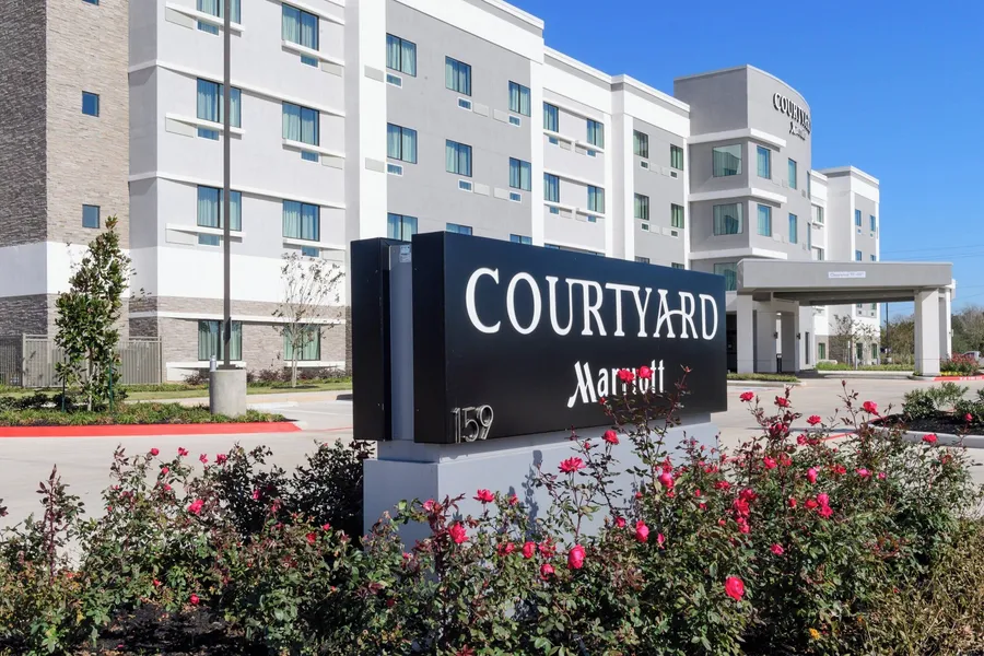 Courtyard by Marriott Lake Jackson hotel detail image 2