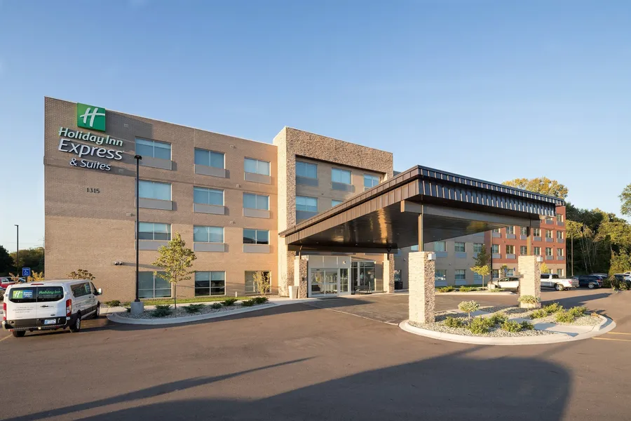 Holiday Inn Express and Suites Kalamazoo West by IHG hotel detail image 2