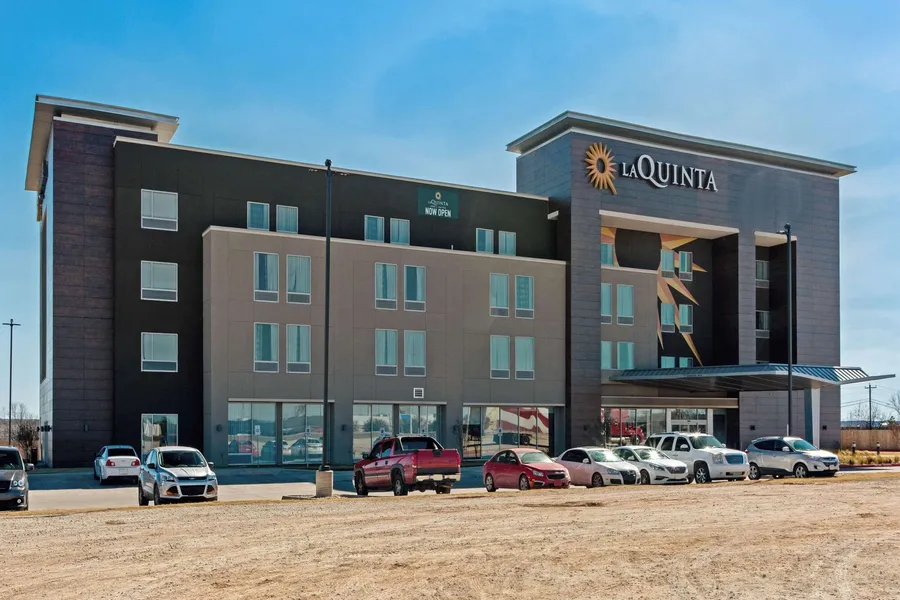 La Quinta Inn & Suites by Wyndham Sweetwater East hotel detail image 2