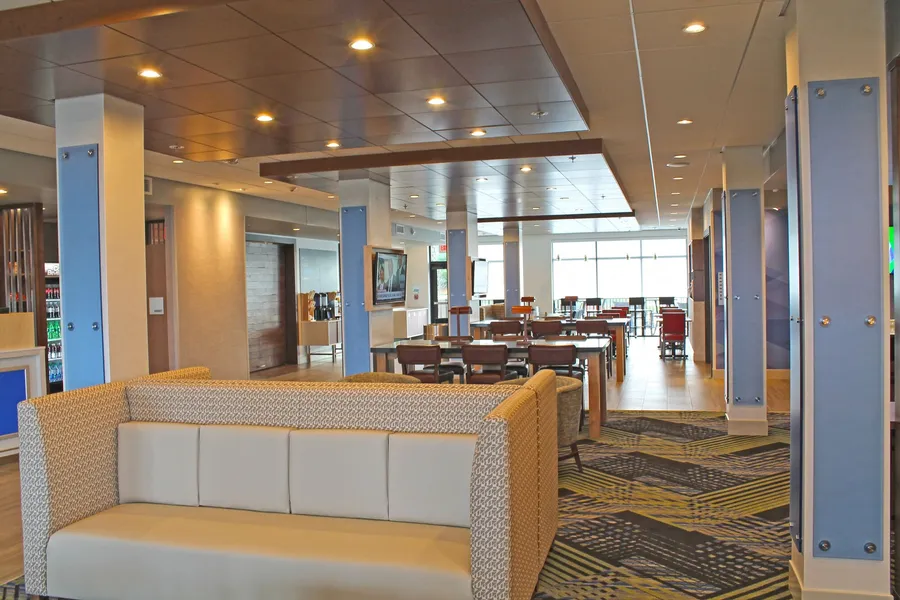 Holiday Inn Express & Suites St. Louis South - I-55 by IHG hotel detail image 6