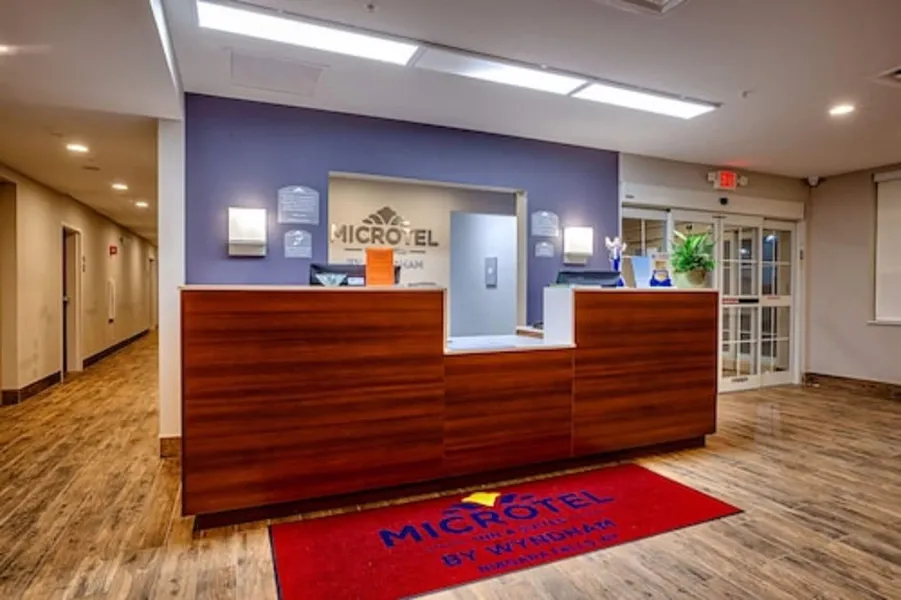 Microtel Inn & Suites by Wyndham Niagara Falls hotel detail image 6
