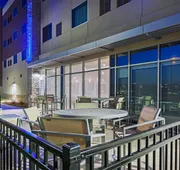 Holiday Inn Express & Suites Lenexa - Overland Park Area by IHG hotel detail image 4