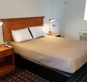 Budget Inn Breezewood hotel detail image 4