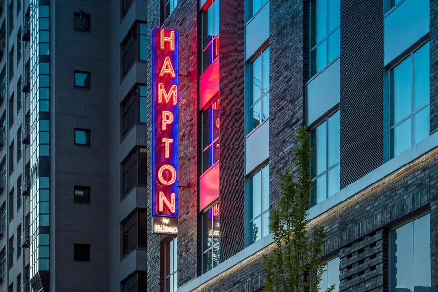Hampton Inn & Suites Portland-Pearl District hotel detail image 2