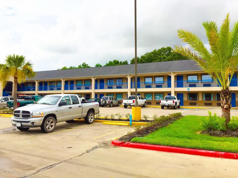Americas Best Value Inn & Suites Mont Belvieu Houston hotel detail image 2