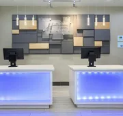 Holiday Inn Express & Suites Houston - Hobby Airport Area by IHG hotel detail image 3