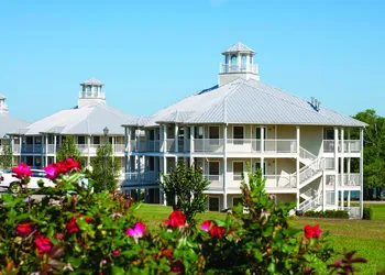 Holiday Inn Club Vacations Piney Shores Resort By IHG hotel thumbnail 2