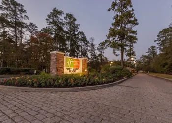 Holiday Inn Club Vacations Piney Shores Resort By IHG hotel thumbnail 5