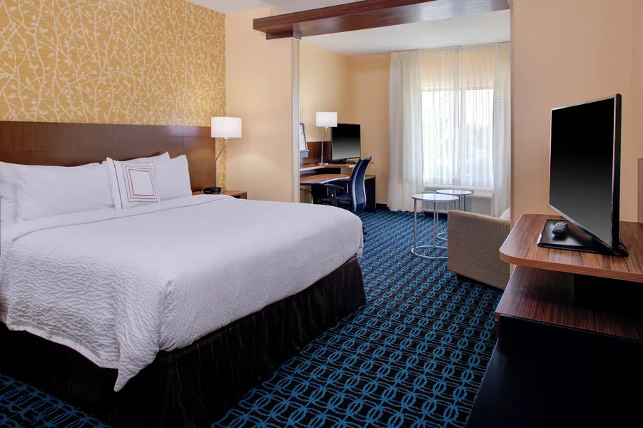 Fairfield Inn and Suites by Marriott Detroit Canton hotel detail image 6