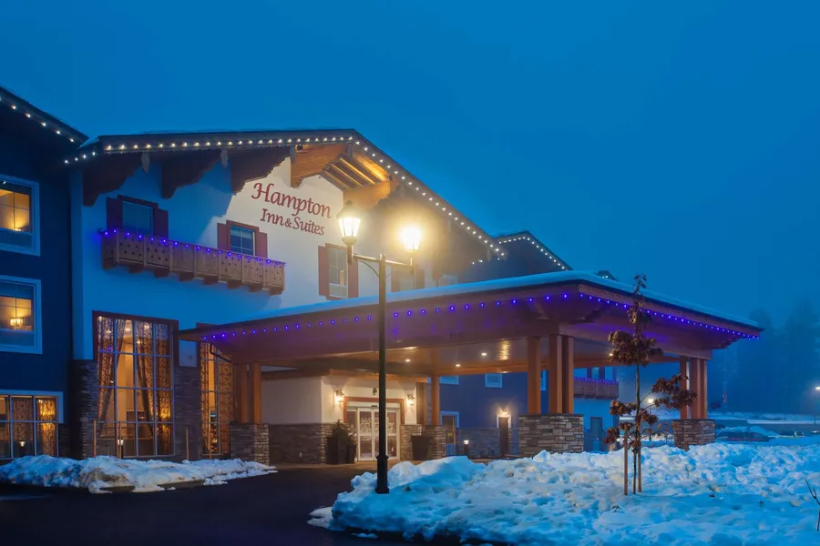 Hampton Inn & Suites Leavenworth hotel detail image 2